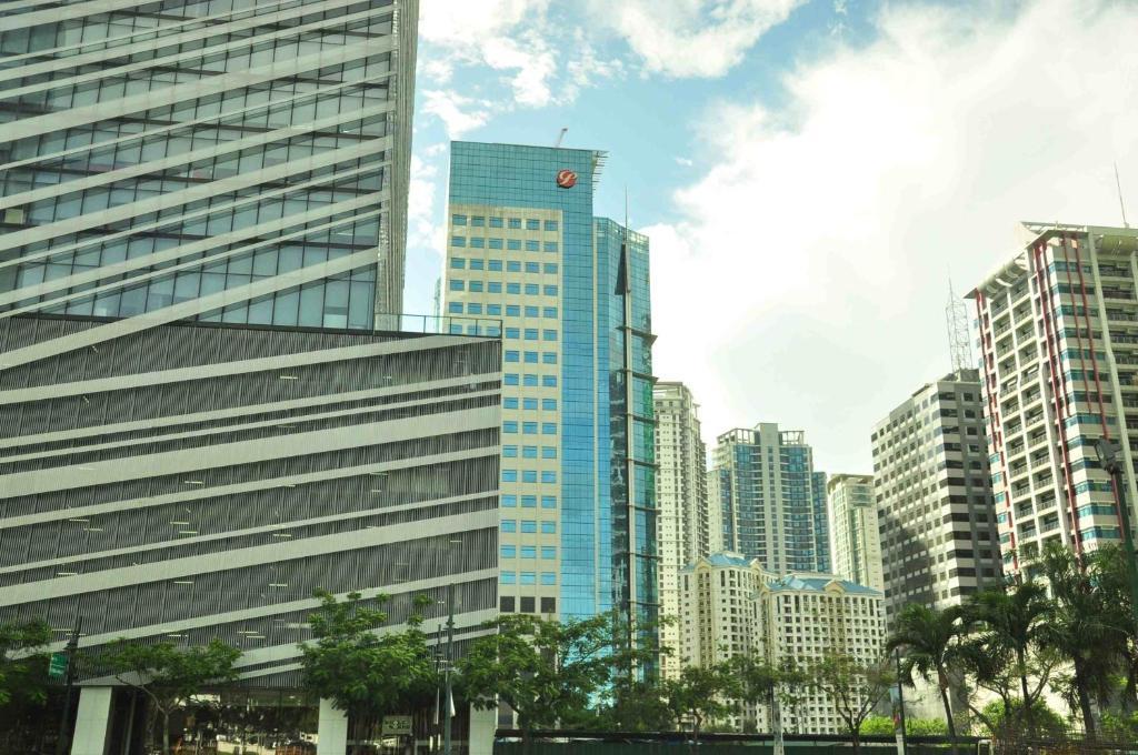 The Fort Budget Hotel- Bonifacio Global City Makati City Exterior foto