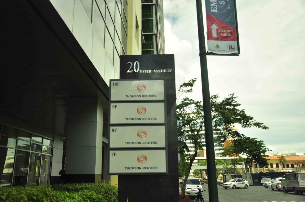The Fort Budget Hotel- Bonifacio Global City Makati City Exterior foto