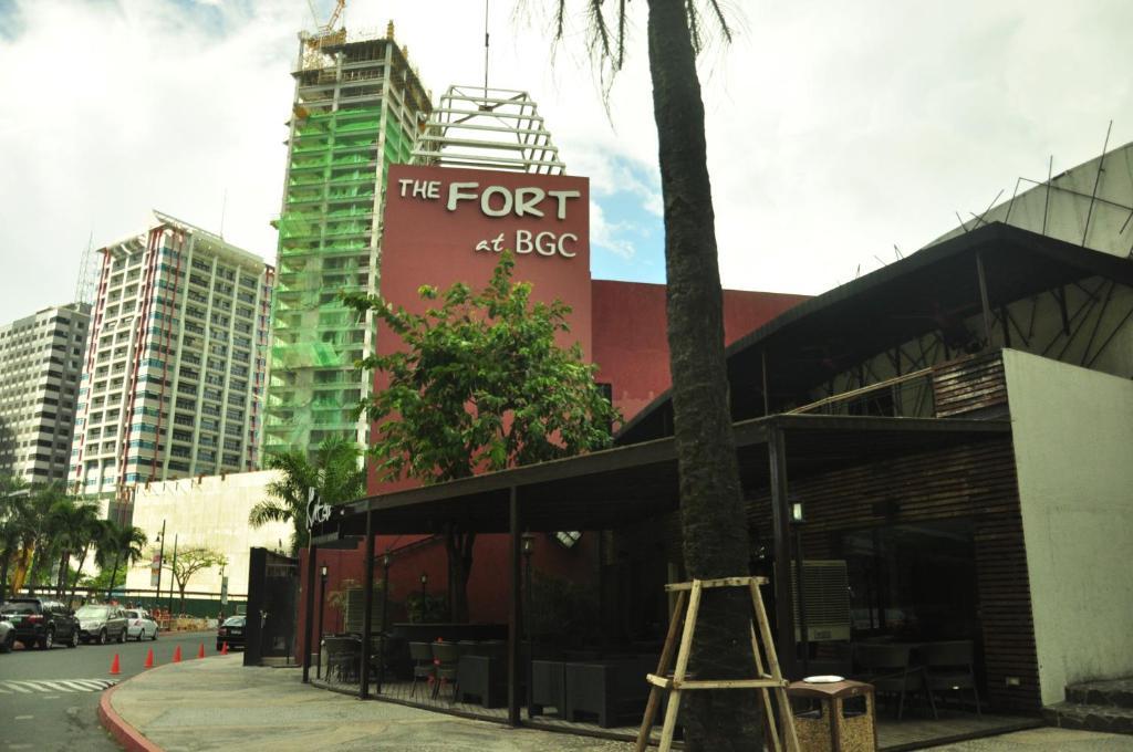The Fort Budget Hotel- Bonifacio Global City Makati City Exterior foto
