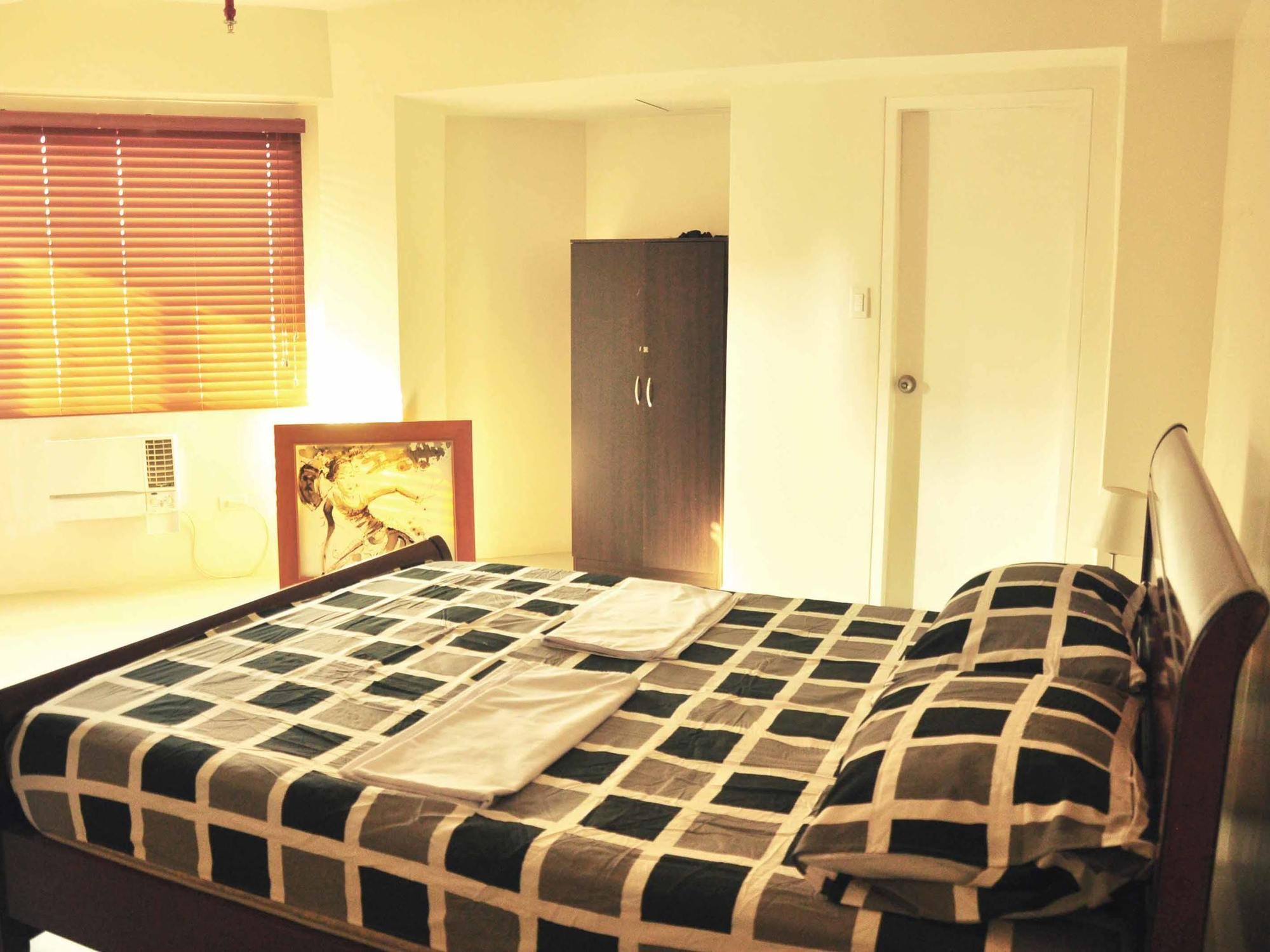 The Fort Budget Hotel- Bonifacio Global City Makati City Exterior foto